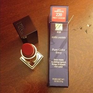 NWT lipstick (full size)